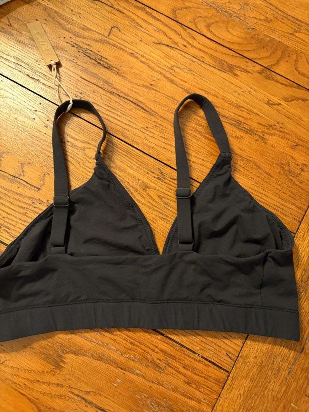 SKIMS Black Wireless Triangle Bralette - Picture 2 of 3
